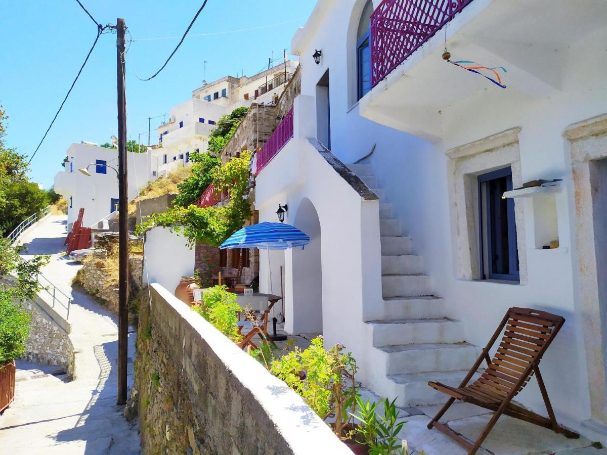 Traditional Family House, Ground Floor With Yard Koronos 외부 사진
