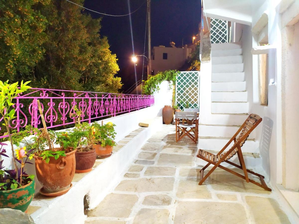 Traditional Family House, Ground Floor With Yard Koronos 외부 사진